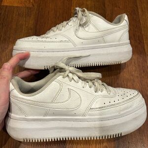 Nike Womens Court Vision Low Triple White Lace Up Shoes Sneakers Size 7